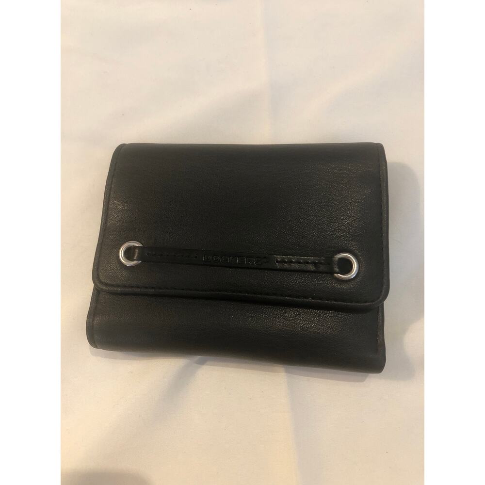 Mens Dockers tri-fold Wallet Black New no tags 4.75x4